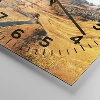 Clock face with numbers