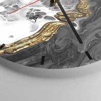 Clock face with lines