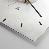 Clock face with lines