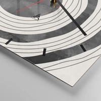 Clock face with lines