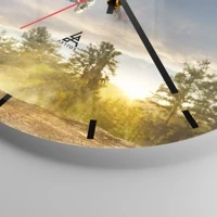 Clock face with lines