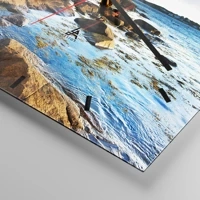 Clock face with lines