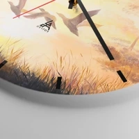 Clock face with lines