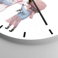 Clock face with lines