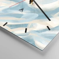 Clock face with lines