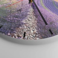 Clock face with lines