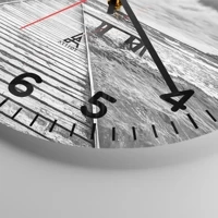 Clock face with numbers