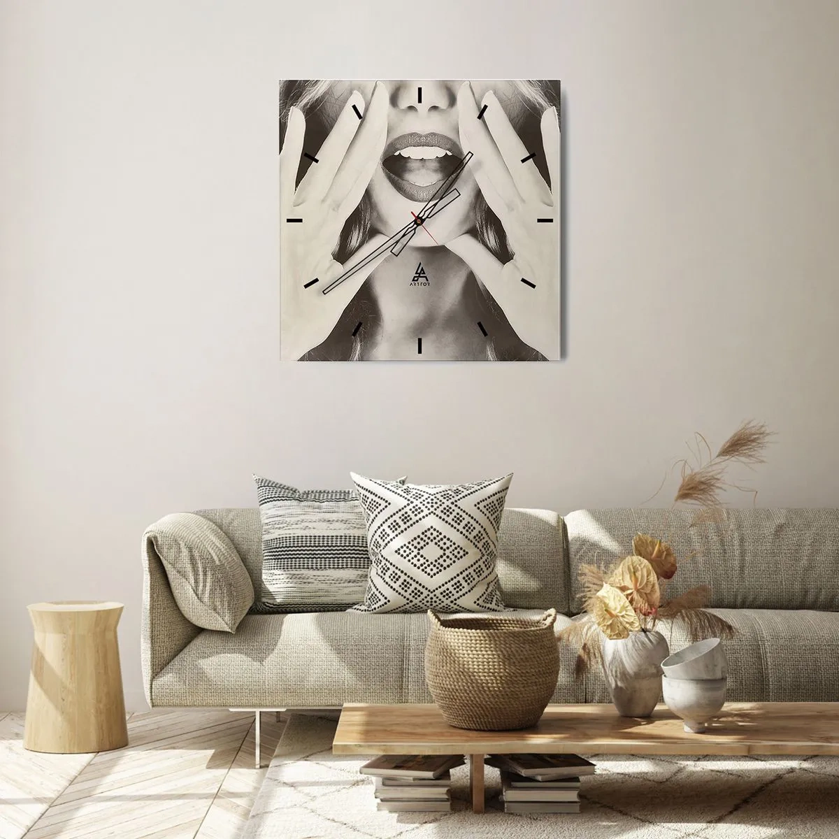 Wall clock - Clock on glass - Coming! - 40x40 cm