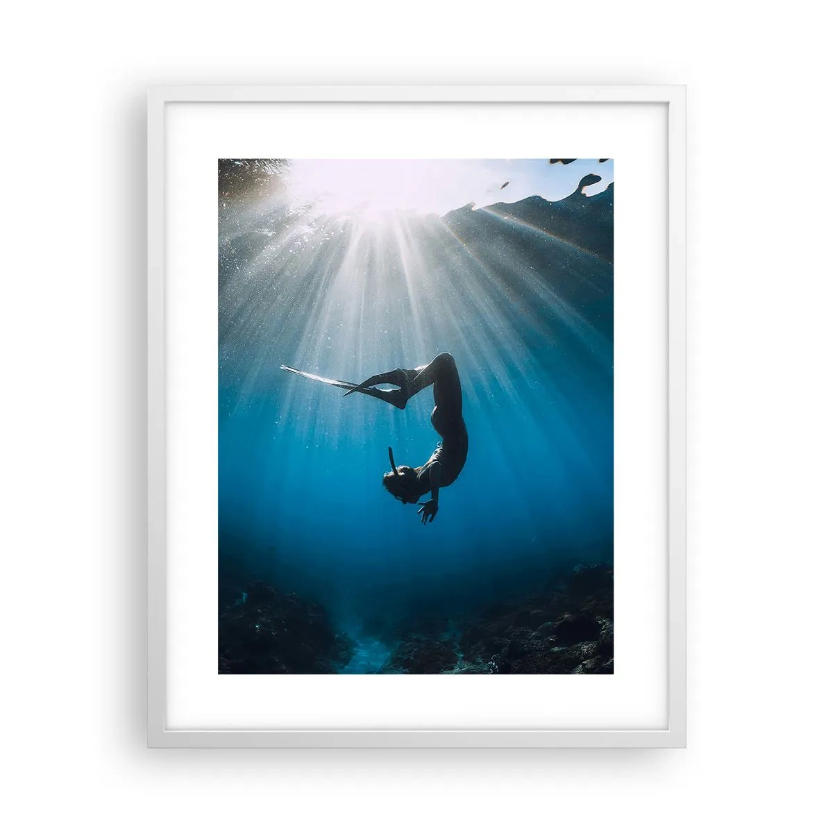 Poster in white frmae - Underwater dance - 40x50 cm