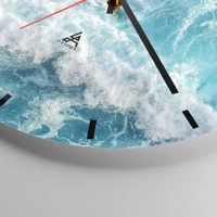 Clock face with lines