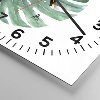 Clock face with numbers