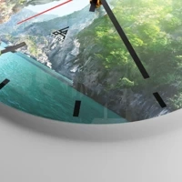 Clock face with lines