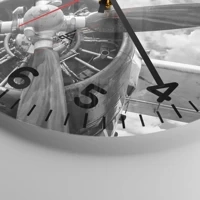 Clock face with numbers