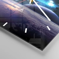 Clock face with lines