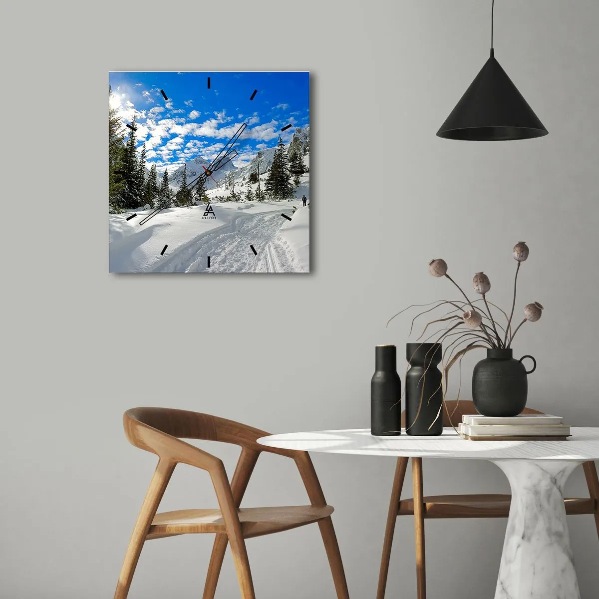 Wall clock - Clock on glass - In Snow and in the Sun - 30x30 cm