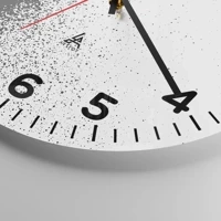 Clock face with numbers