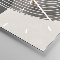 Clock face with lines