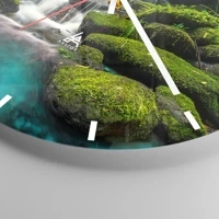 Clock face with lines