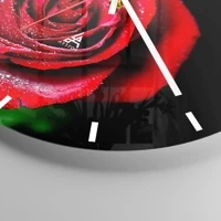 Clock face with lines