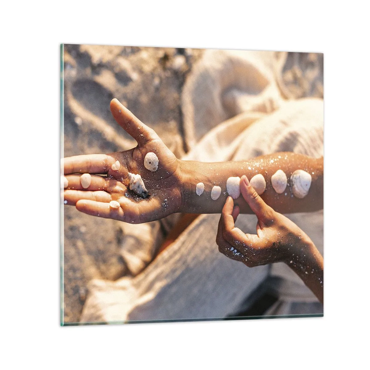 Glass picture - Beauty at Hand - 70x70 cm