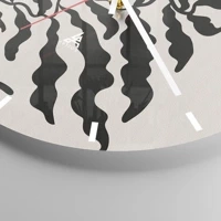 Clock face with lines