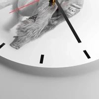 Clock face with lines