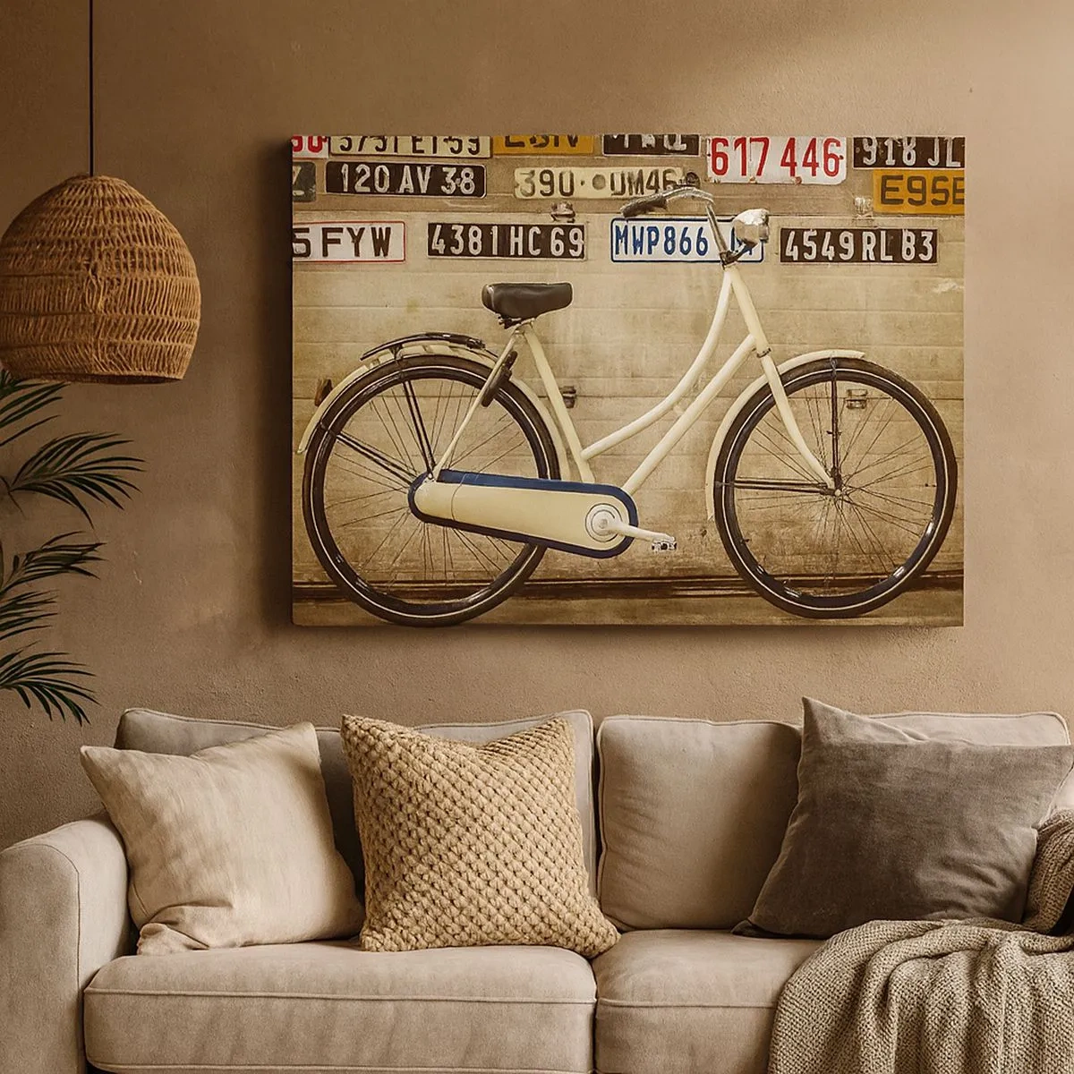 Canvas picture - A retro bicycle against a wall decorated with license plates - 70x50cm - Without Complexes - Modern wall decoration for the living room and bedroom ARTTOR