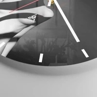 Clock face with lines