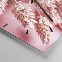 Clock face with lines