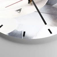 Clock face with lines