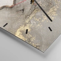 Clock face with lines