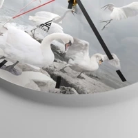 Clock face with lines