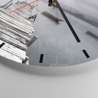 Clock face with lines