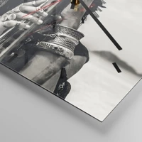 Clock face with lines