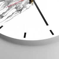 Clock face with lines