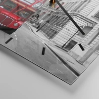 Clock face with lines