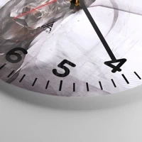 Clock face with numbers