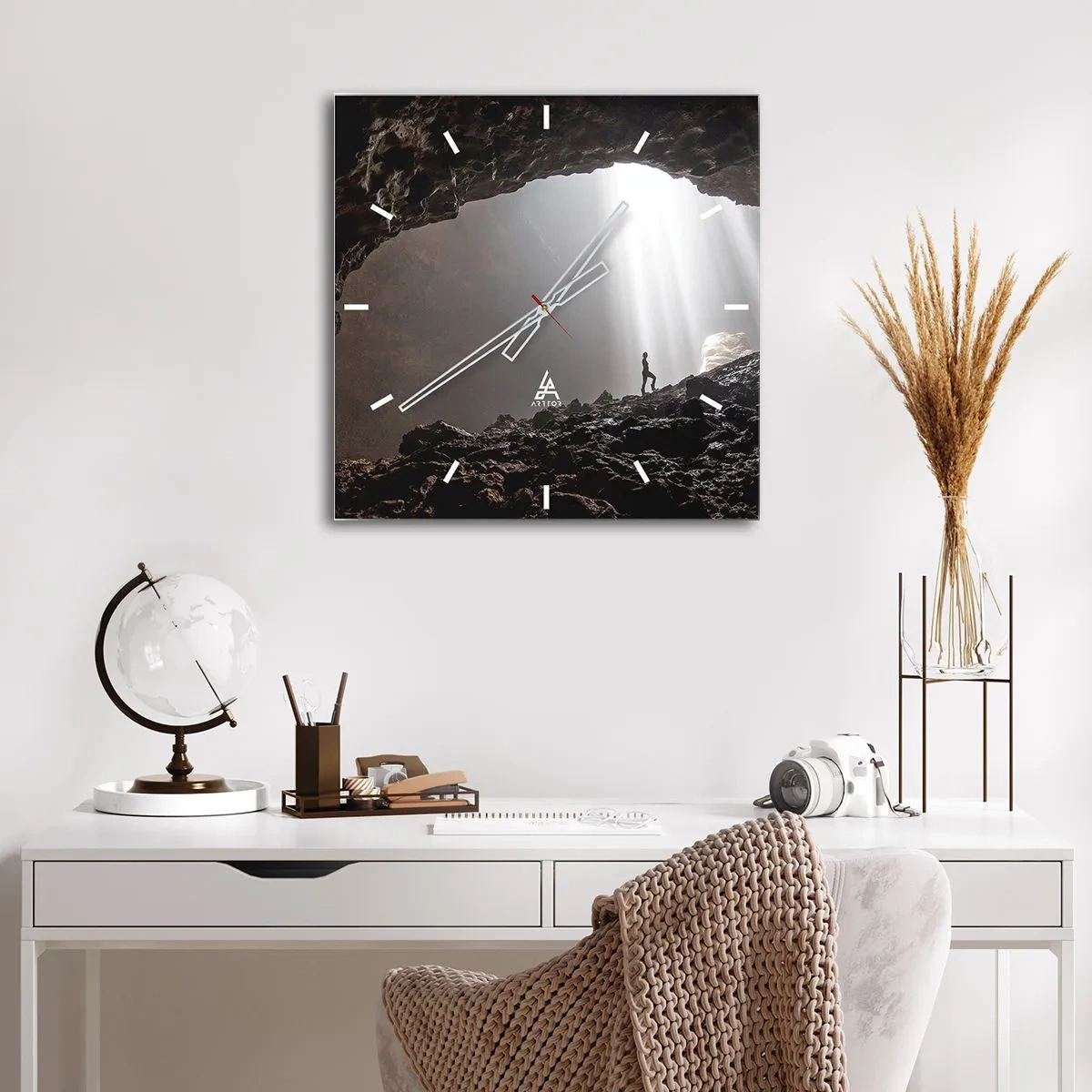 Wall clock - Clock on glass - Luminous Grotto - 40x40 cm