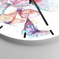 Clock face with lines