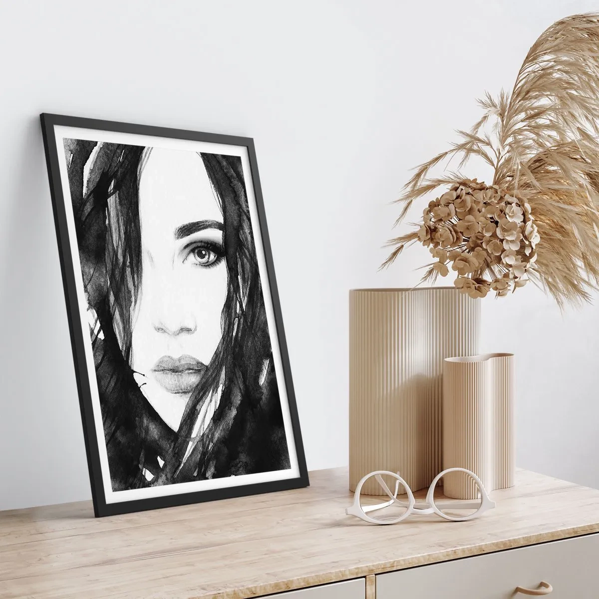 Poster in black frame - Portriat of a Lady in  Black and White - 61x91 cm