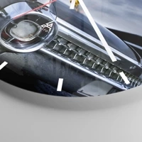 Clock face with lines