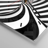 Clock face with lines