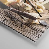 Clock face with lines