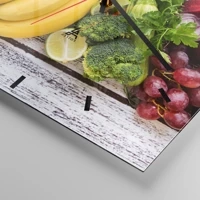 Clock face with lines