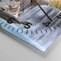 Clock face with numbers