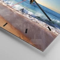 Clock face with lines