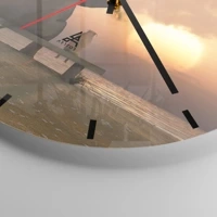 Clock face with lines