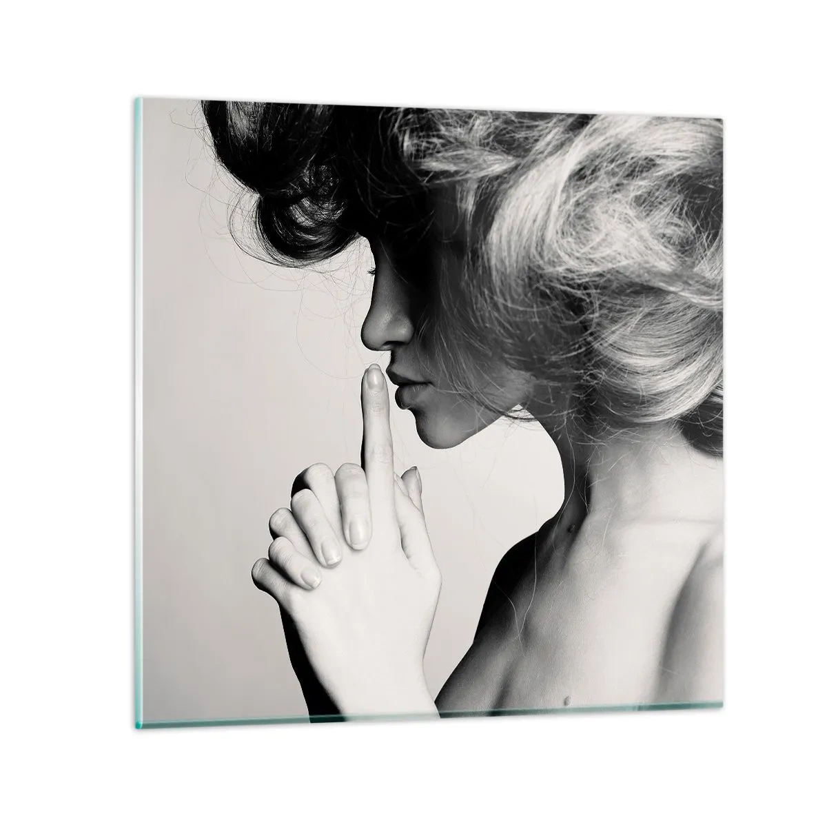 Glass picture - Listening to Herself - 50x50 cm