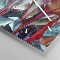 Clock face with lines