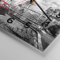 Clock face with numbers